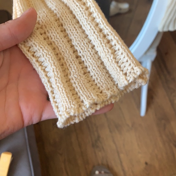 Forever 21 open knit sweater top - Picture 4 of 5